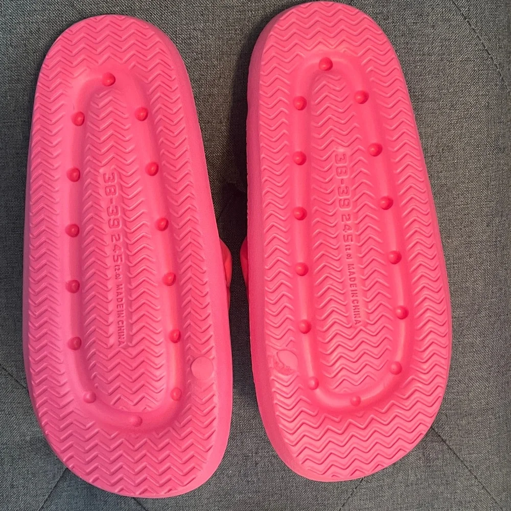 Pink L V Style Slides 38-39 - Picture 3 of 4